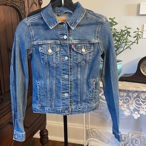 Levi Strauss‎ Denim Jacket size XS